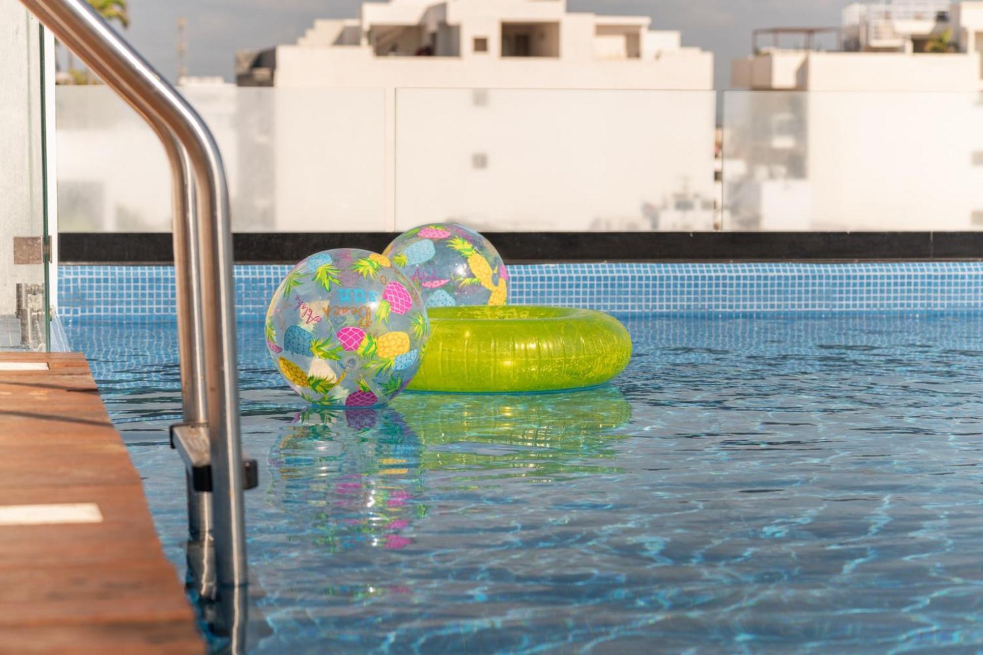 Collection O Hotel Marvic بلايا ديل كارمن المظهر الخارجي الصورة